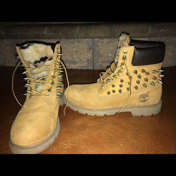 Customized fur/spiked timberlands - Picture 3 of 4